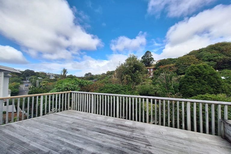 Photo of property in 52 Awarua Street, Ngaio, Wellington, 6035