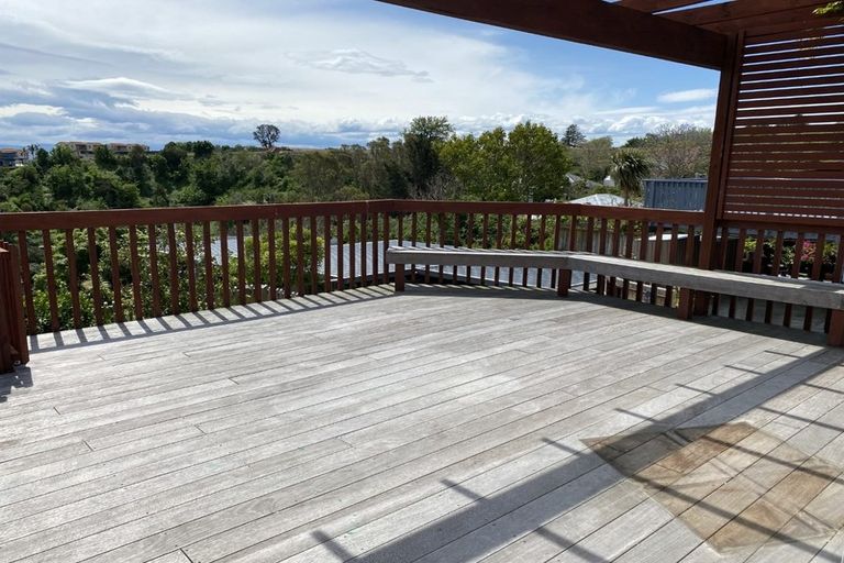 Photo of property in 22 Simla Terrace, Hospital Hill, Napier, 4110