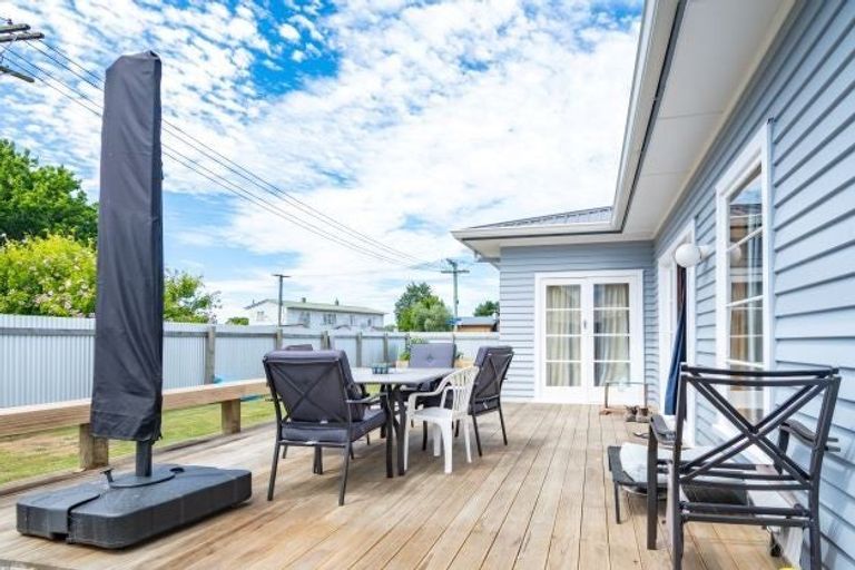 Photo of property in 1 Cochrane Street, Elgin, Gisborne, 4010