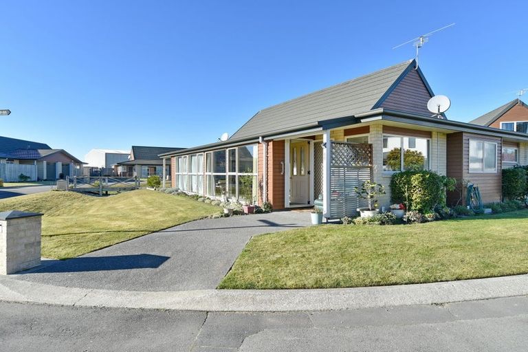 Photo of property in Rivertown Villas, 150 Williams Street, Kaiapoi, 7630