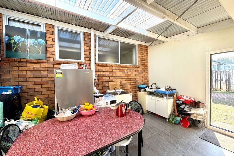 Photo of property in 23 Hyperion Drive, Randwick Park, Auckland, 2105