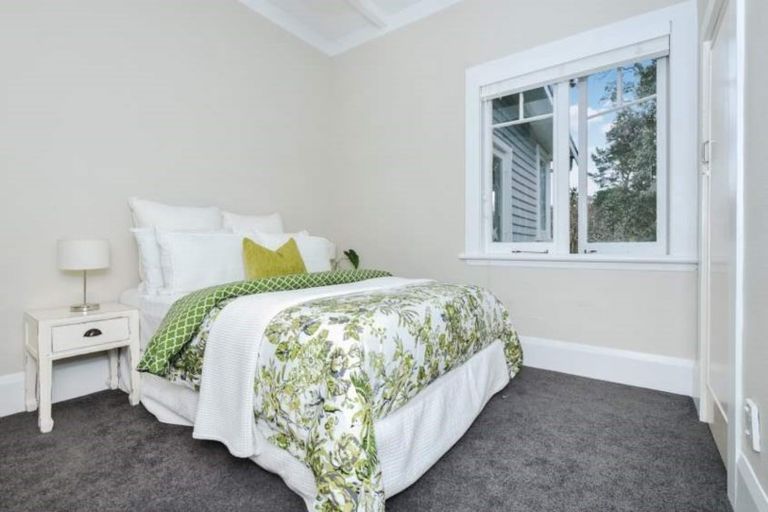 Photo of property in 29 Mcclintock Road, Massey, Auckland, 0614