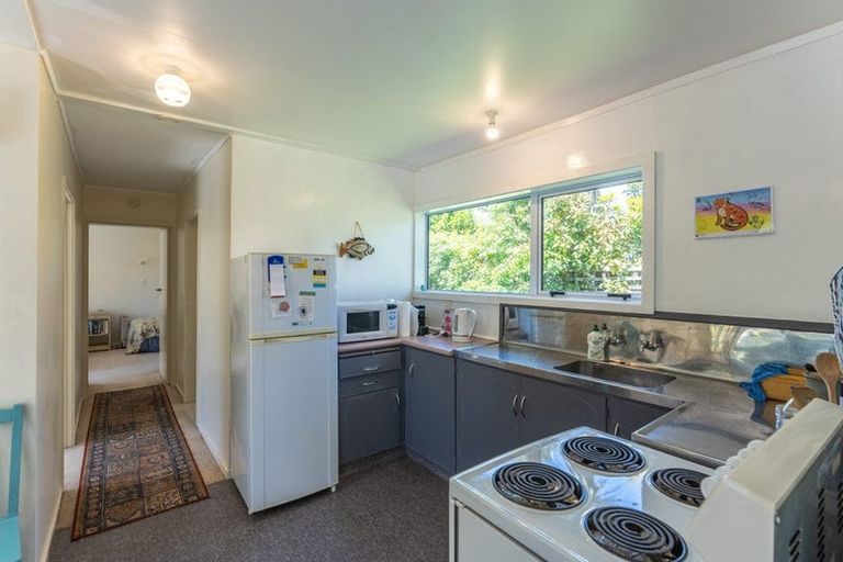 Photo of property in 25 Te Moana Road, Waikanae Beach, Waikanae, 5036