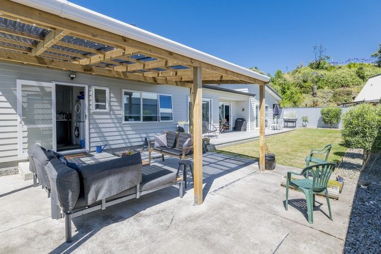 Photo of property in 5 Mack Street, Foxton Beach, Foxton, 4815