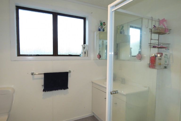 Photo of property in 36 Brougham Street, Westport, 7825