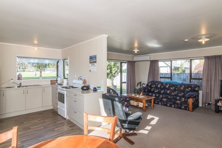 Photo of property in 30a Te Kupe Road, Paraparaumu Beach, Paraparaumu, 5032