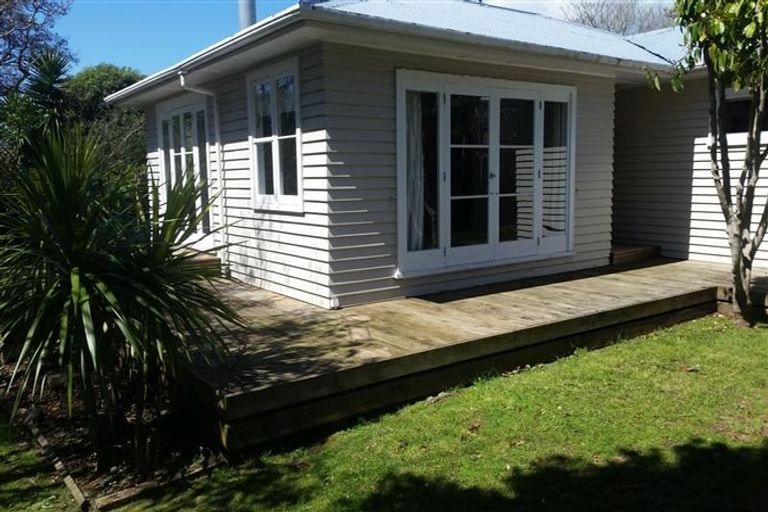 Photo of property in 1/43 Belt Road, Moturoa, New Plymouth, 4310