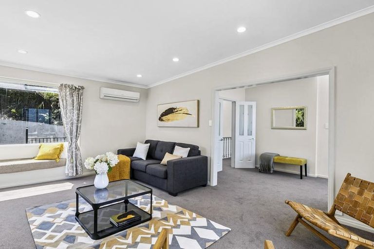 Photo of property in 52 Moana Crescent, Musselburgh, Dunedin, 9013