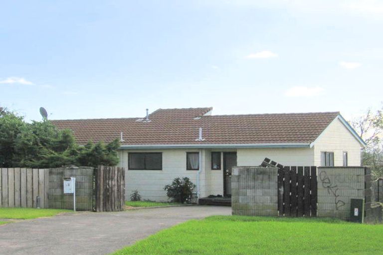 Photo of property in 18 Oreti Place, Clover Park, Auckland, 2019