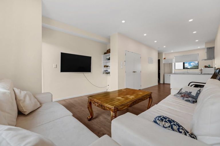 Photo of property in 105 Te Aparangi Road, Papakura, 2110