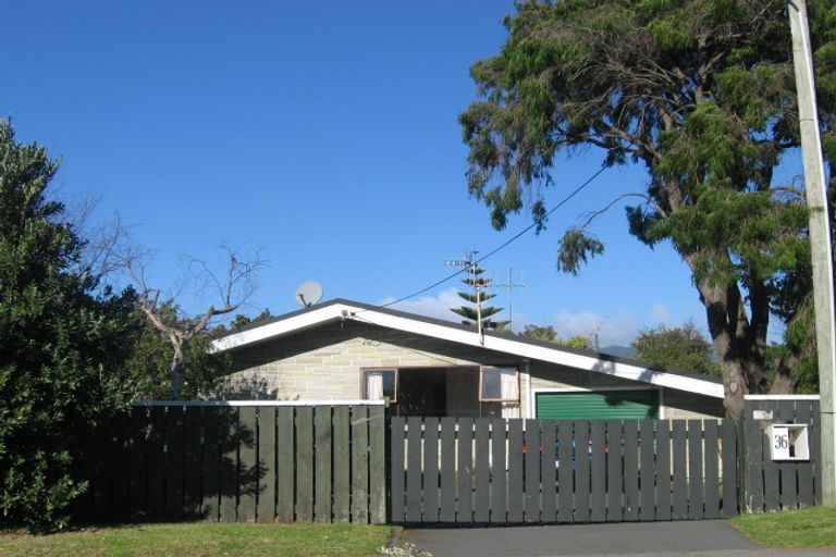 Photo of property in 36 Percival Road, Paraparaumu Beach, Paraparaumu, 5032