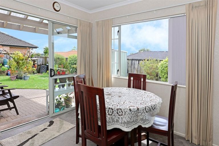 Photo of property in 5 Somerton Rise, Henderson, Auckland, 0612