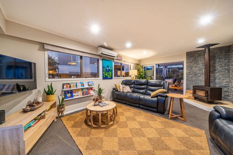 Photo of property in 19 Penryn Drive, Camborne, Porirua, 5026