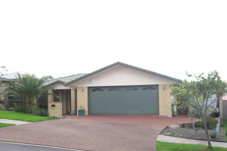 Photo of property in 29 San Pedro Place, Henderson, Auckland, 0612