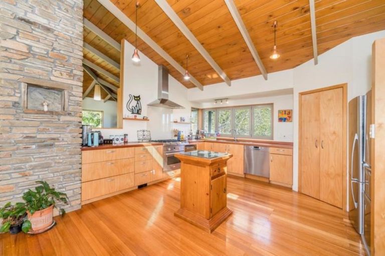 Photo of property in 740 Moonshine Hill Road, Moonshine Valley, Porirua, 5381