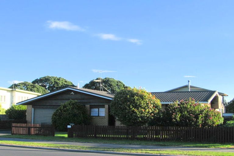 Photo of property in 170b Centreway Road, Orewa, 0931