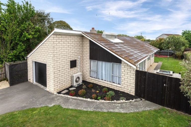 Photo of property in 5 Gibbs Drive, Woodend, 7610