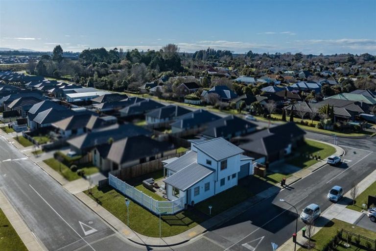 Photo of property in 50 Welsford Street, Woodend, 7610