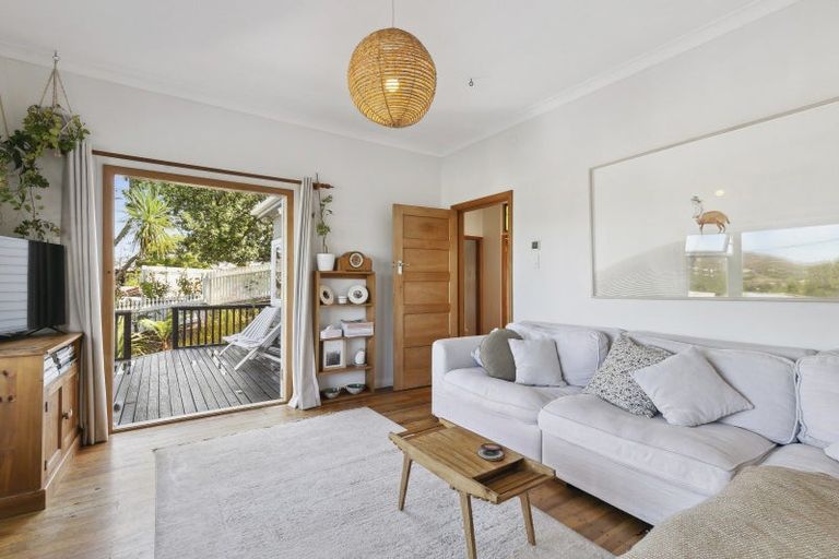 Photo of property in 35 Hudson Street, Island Bay, Wellington, 6023