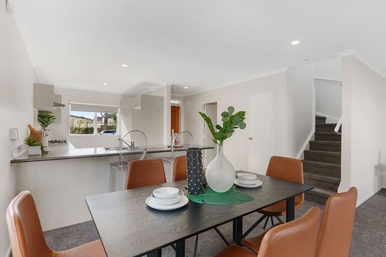 Photo of property in 2 Calumet Way, Takanini, 2112