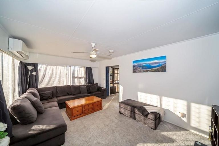 Photo of property in 73 Fantham Street, Hawera, 4610