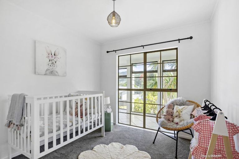 Photo of property in 48 Percy Dyett Drive, Karori, Wellington, 6012