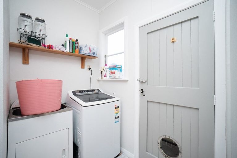 Photo of property in 6 Rangiora Avenue, Roslyn, Palmerston North, 4414