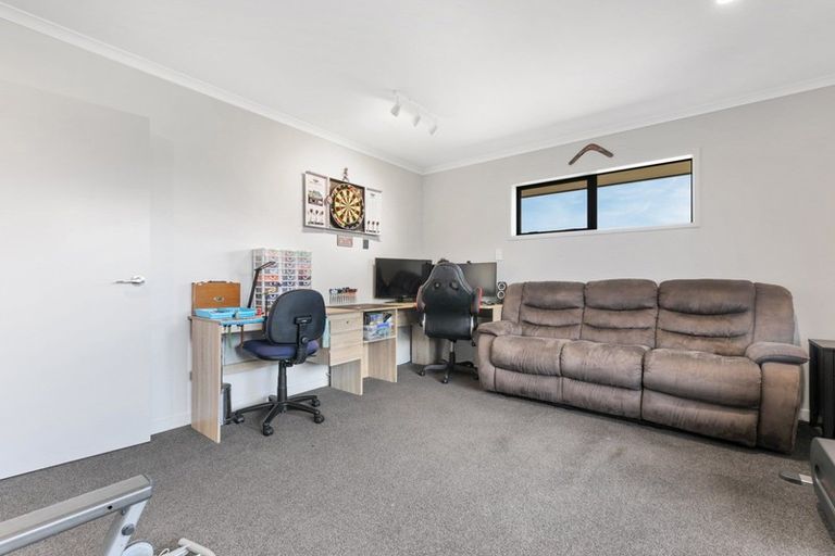 Photo of property in 8 Turnbridge Street, Pyes Pa, Tauranga, 3112
