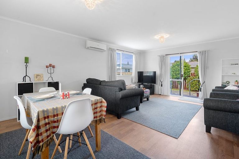 Photo of property in 90b Brandon Street, Featherston, 5710