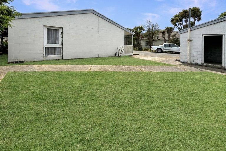 Photo of property in 2/12 Mcfaddens Road, St Albans, Christchurch, 8052