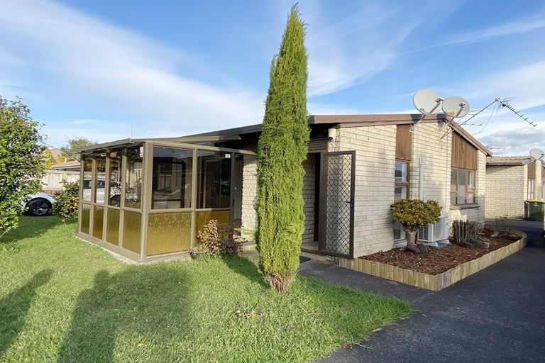 Photo of property in 1/73 Butley Drive, Farm Cove, Auckland, 2012