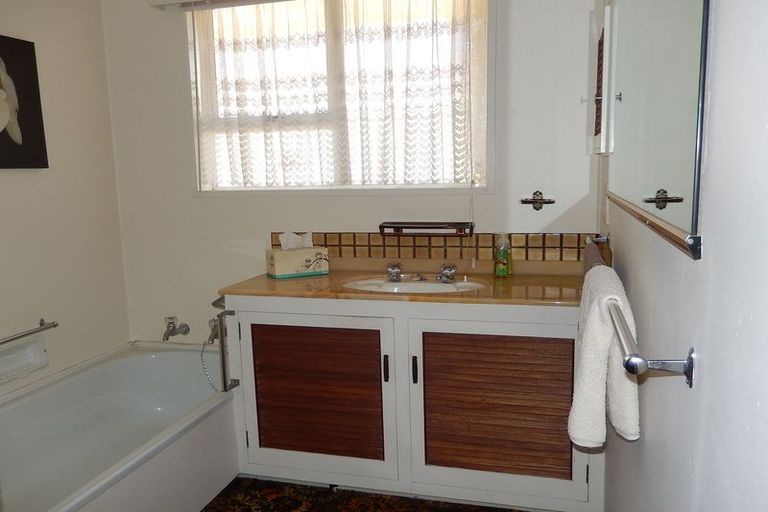 Photo of property in 27a Towey Street, Holmes Hill, Oamaru, 9401