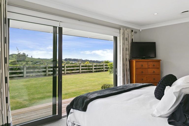 Photo of property in 61 Ramsay Drive, Acacia Bay, Taupo, 3385