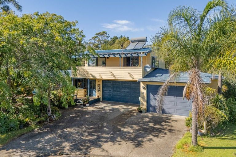 Photo of property in 15 Hilldale Crescent, Kuaotunu West, Whitianga, 3592