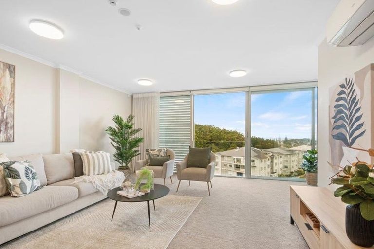 Photo of property in 184 Landmark Terrace, Orewa, 0931