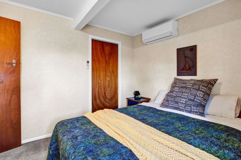 Photo of property in 5 Scott Street, Moturoa, New Plymouth, 4310