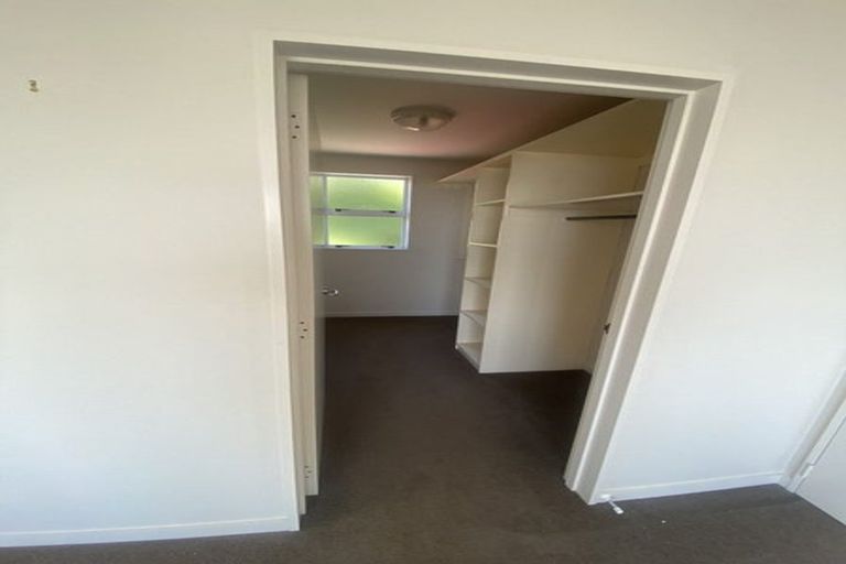 Photo of property in 1/5a Madeley Road, Mount Pleasant, Christchurch, 8081