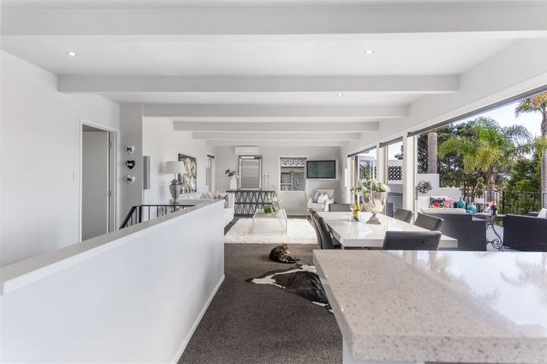 Photo of property in 13 Callender Place, Shelly Park, Auckland, 2014