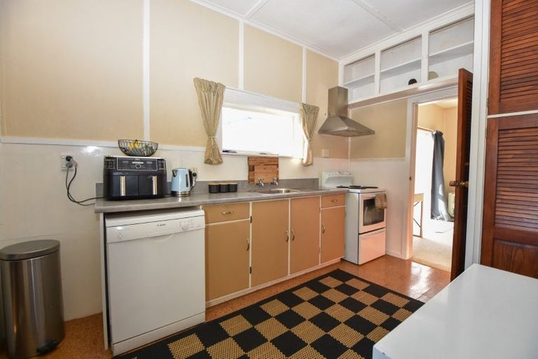 Photo of property in 259 High Street North, Carterton, 5713