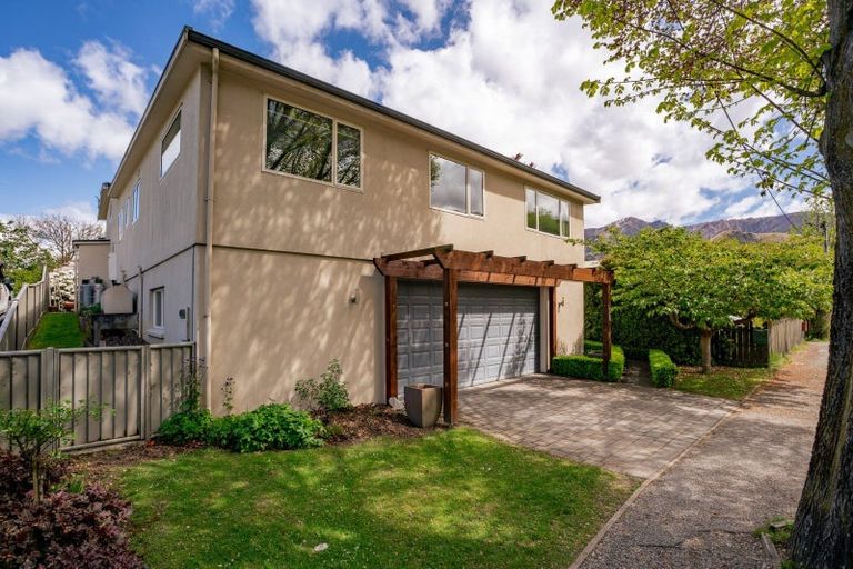 Photo of property in 56 Centennial Avenue, Arrowtown, 9302