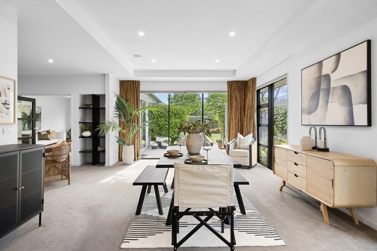 Photo of property in 5 Dalweny Lane, Cracroft, Christchurch, 8025