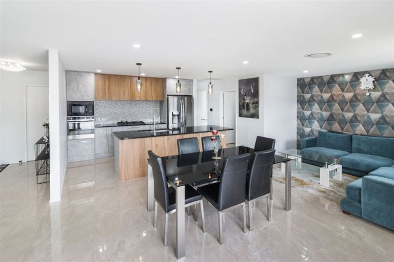 Photo of property in 6 Solitary Lane, Rolleston, 7615