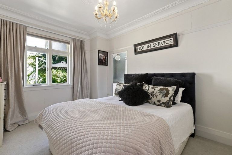 Photo of property in 14 Little London Lane, Hamilton Central, Hamilton, 3204