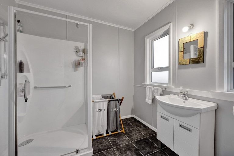 Photo of property in 26 Tawhiti Road, Hawera, 4610