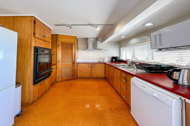 Photo of property in 1/1 Nigel Road, Browns Bay, Auckland, 0630