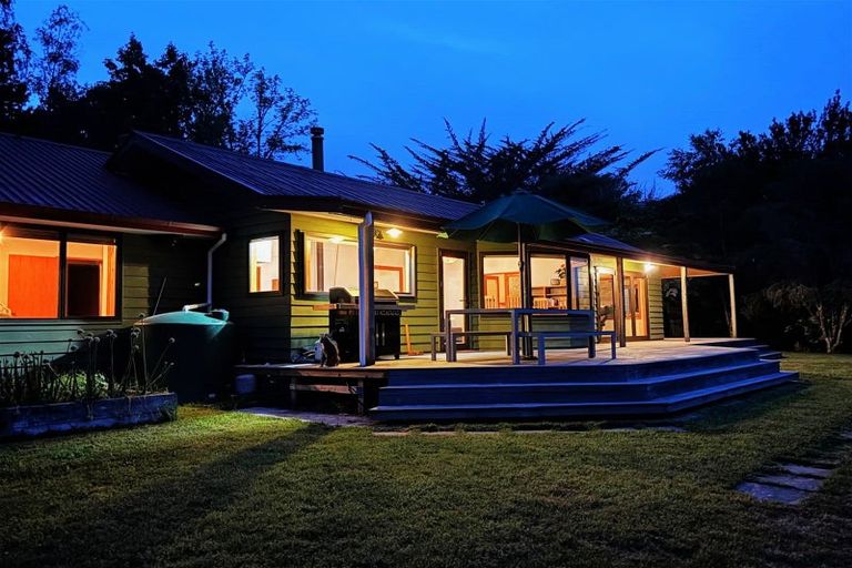 Photo of property in 1248 Moutere Highway, Upper Moutere, 7173