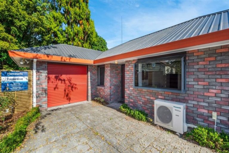 Photo of property in 74 Clarkin Road, Fairfield, Hamilton, 3214