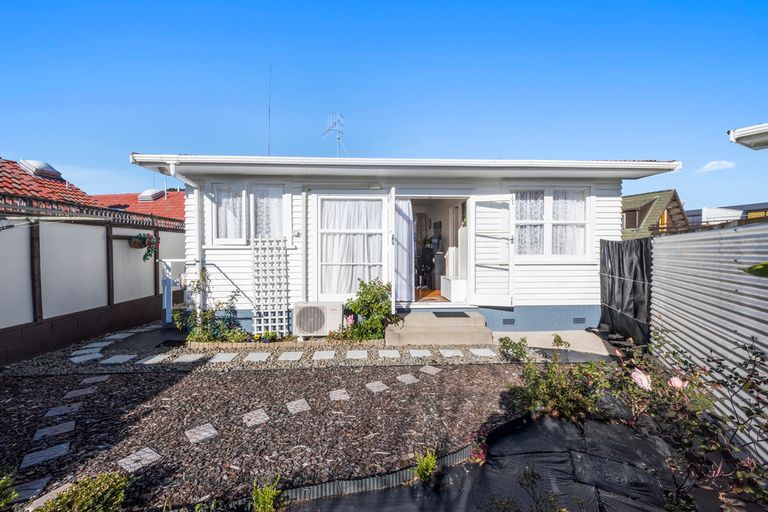 Photo of property in 2/41 Turret Road, Tauranga South, Tauranga, 3112