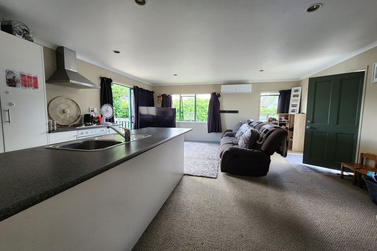 Photo of property in 30 Sunline Avenue, Massey, Auckland, 0614