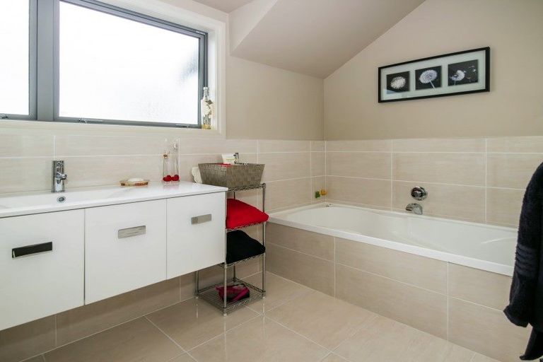 Photo of property in 32a Waihi Terrace, Geraldine, 7930